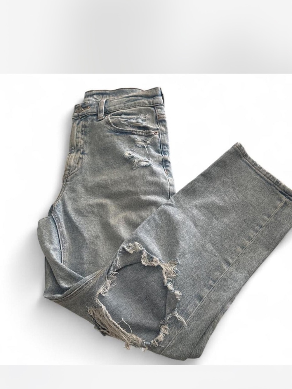 American Eagle Outfitters Light Blue Distressed High-Rise Jeans